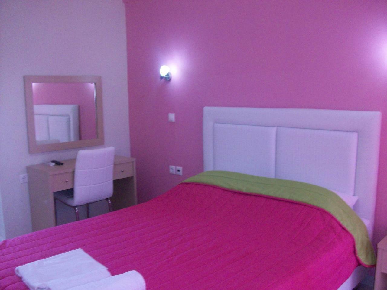 Mavridis Rooms Нікіті Екстер'єр фото